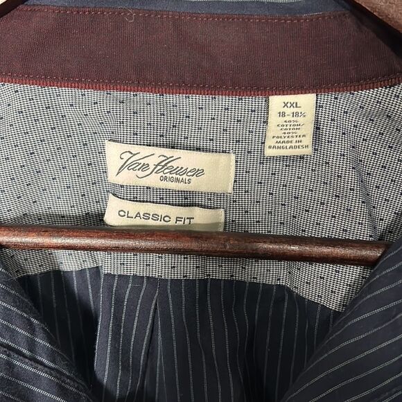 Van Heusen casual button down shirt - Picture 2 of 2